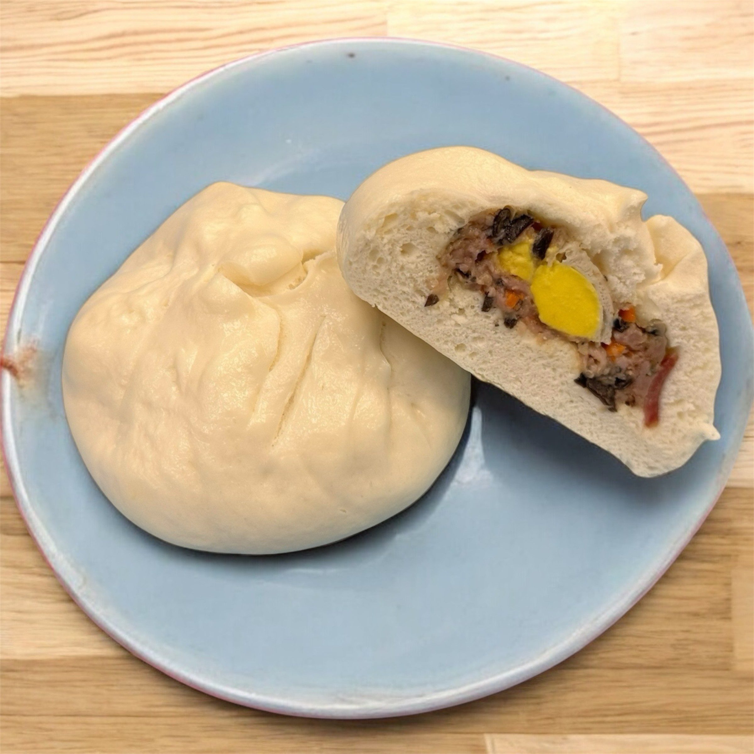 Steamed Bun - Bánh Bao.