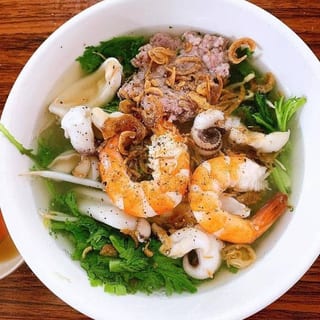 P6. Vietnamese Seafood Soup - Hủ Tiếu