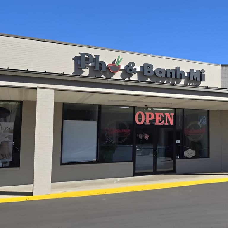 Welcome to Pho Bun Me in West Columbia